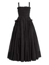 Langes gesmoktes Kleid